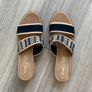 Toms Sandal Size 7